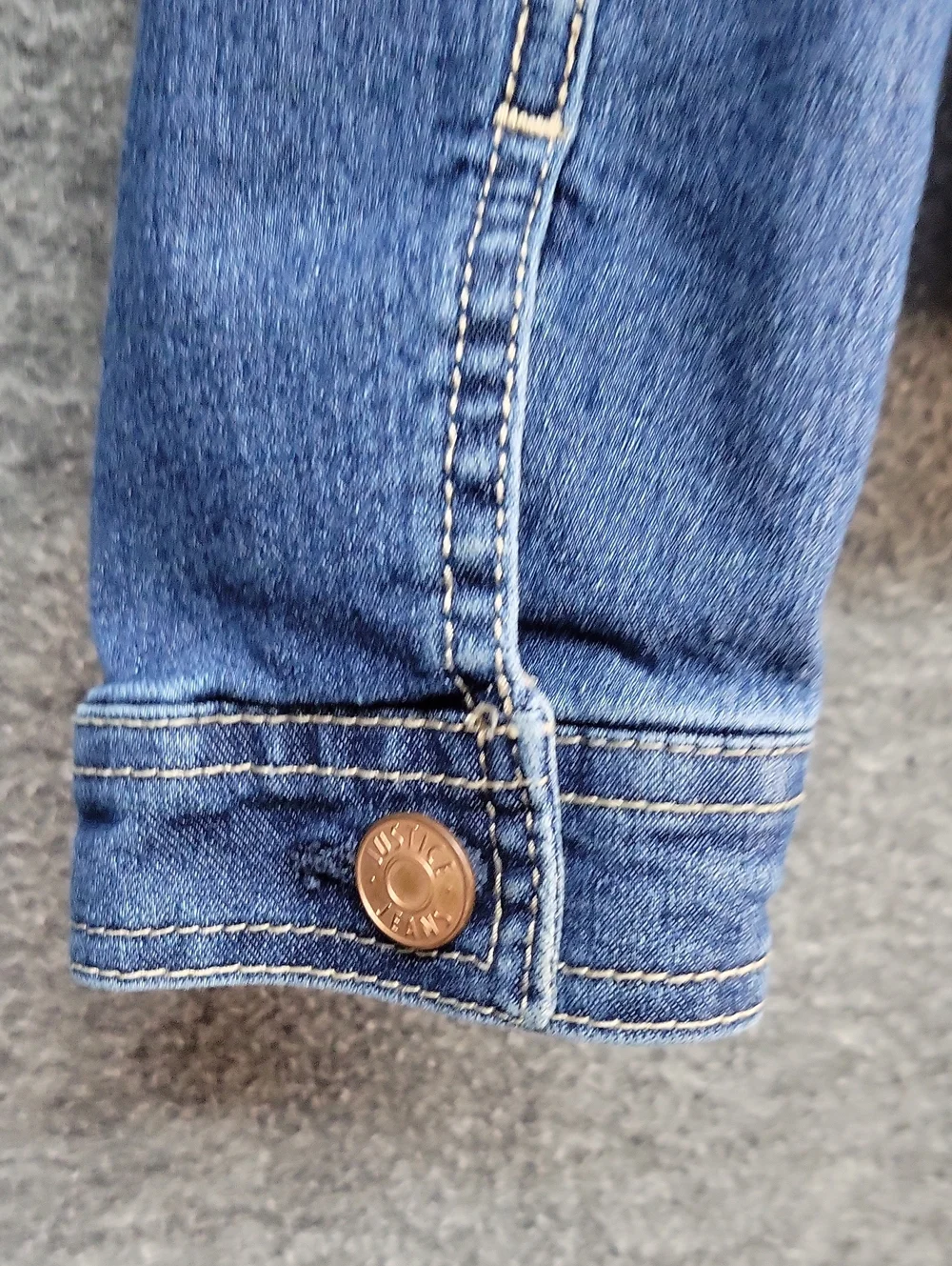 Jean Jacket Justice Size Youth 14-16 Medium Wash.